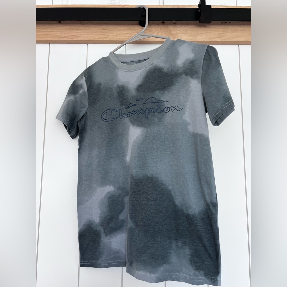 Champion Boys Gray Tie-Dye style T-Shirt size Large